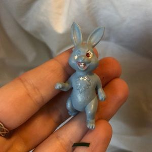 Vintage Blue Bunny Rabbit Numbered 922
